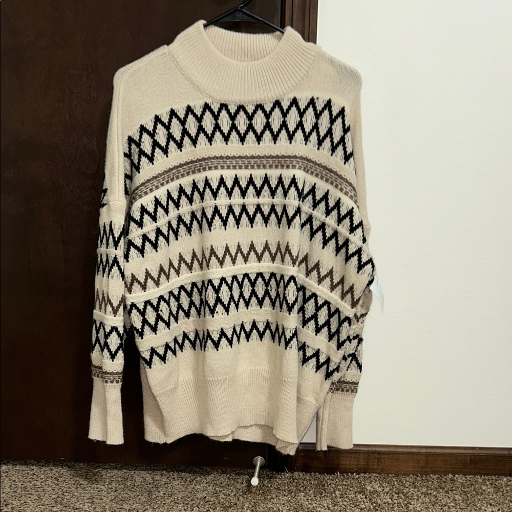 Women’s Patterned Mockneck Sweater